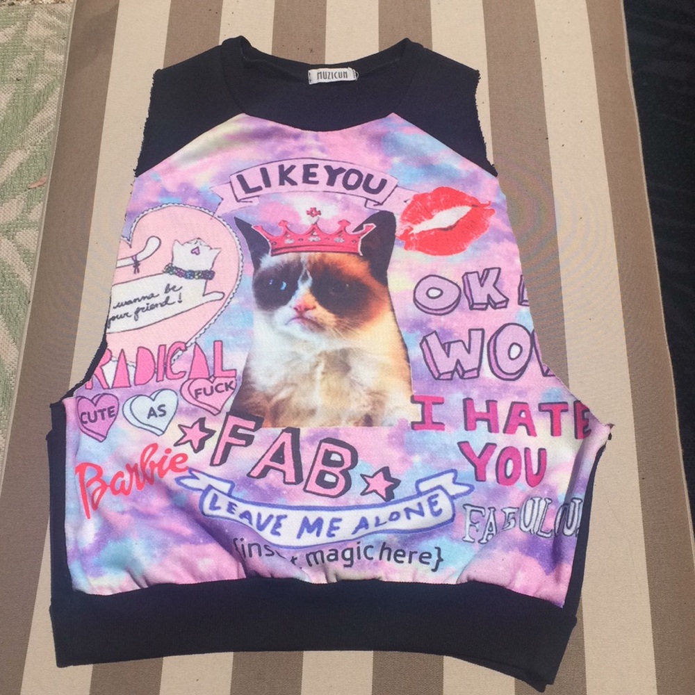Galaxy grumpy cat tank